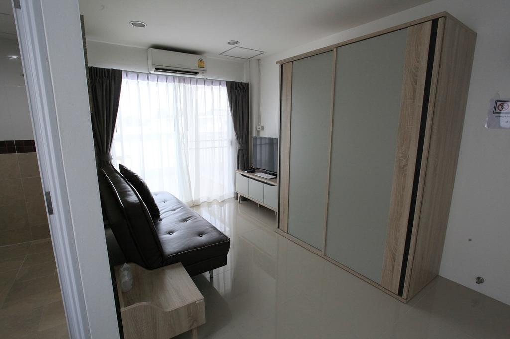 Living By Grace Apartment Si Sunthon Exterior photo